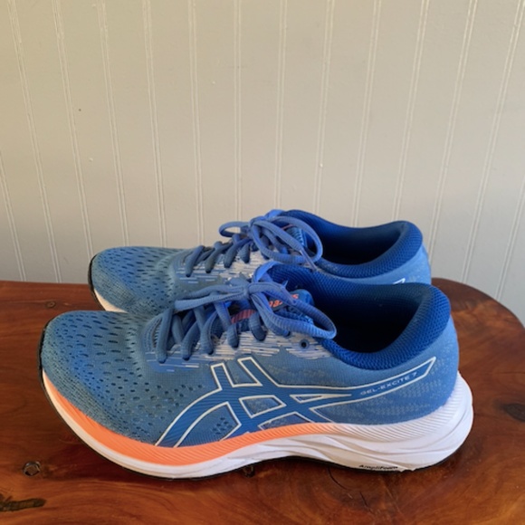 Asics Running - Picture 2 of 4